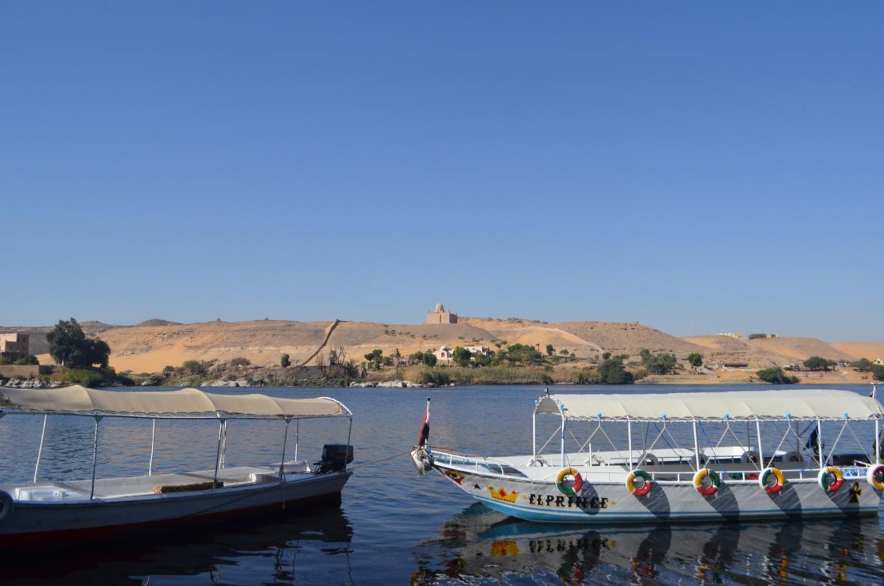 Hooly Nubian Hotel Aswan Bagian luar foto
