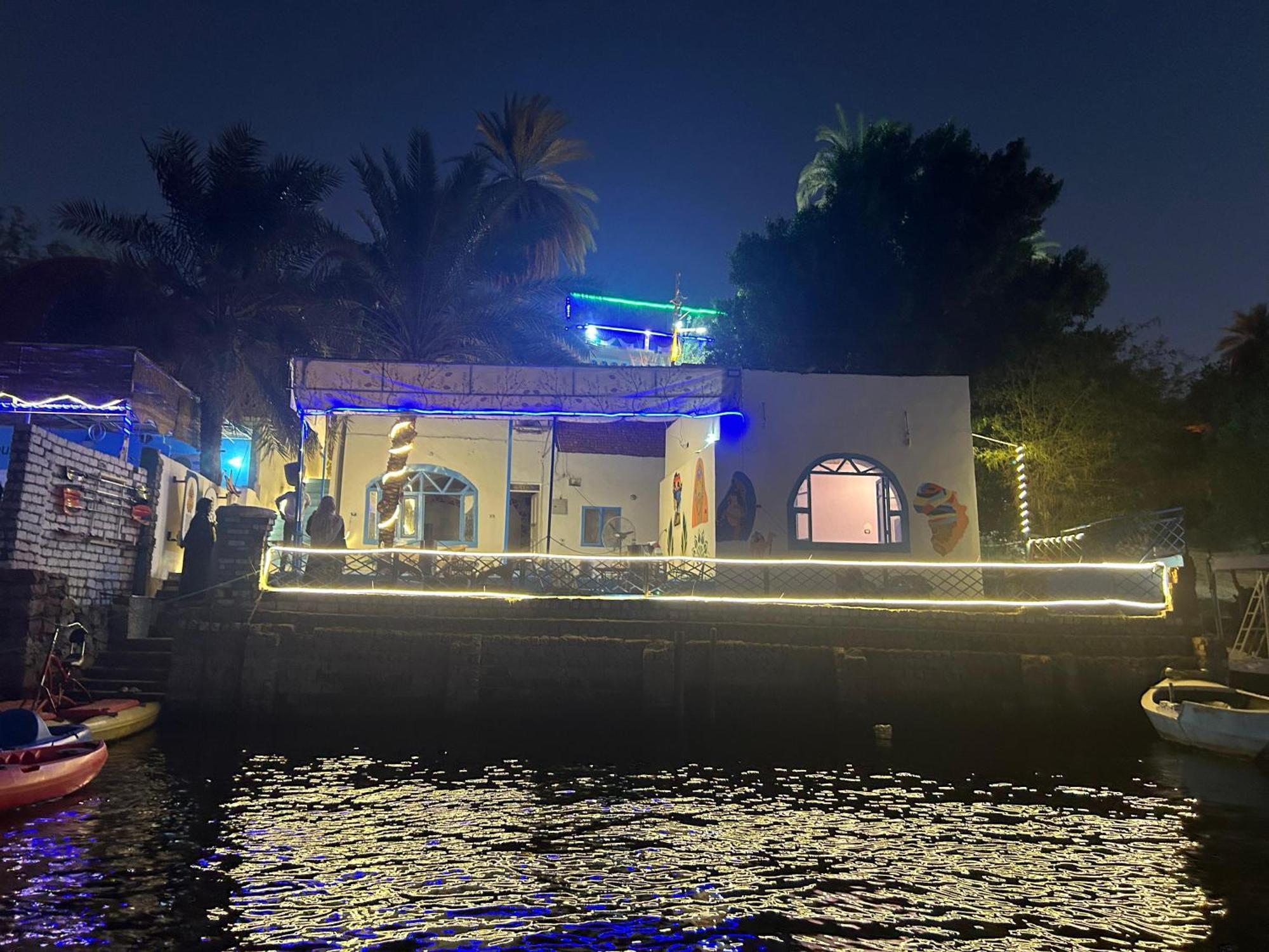 Hooly Nubian Hotel Aswan Bagian luar foto