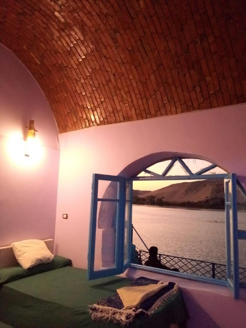 Hooly Nubian Hotel Aswan Bagian luar foto