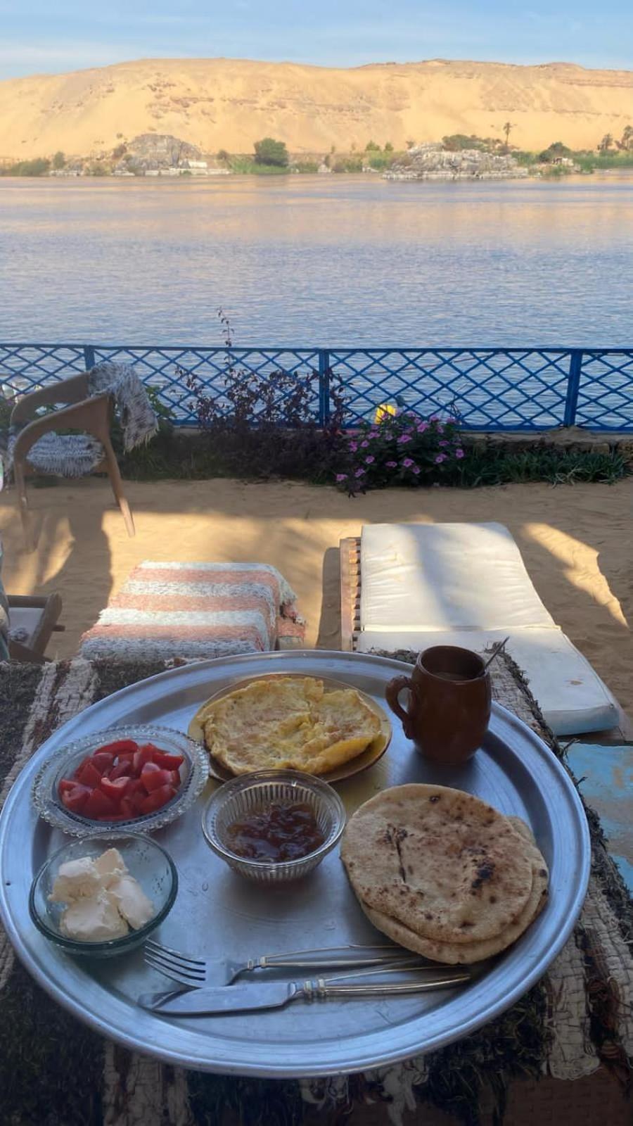 Hooly Nubian Hotel Aswan Bagian luar foto