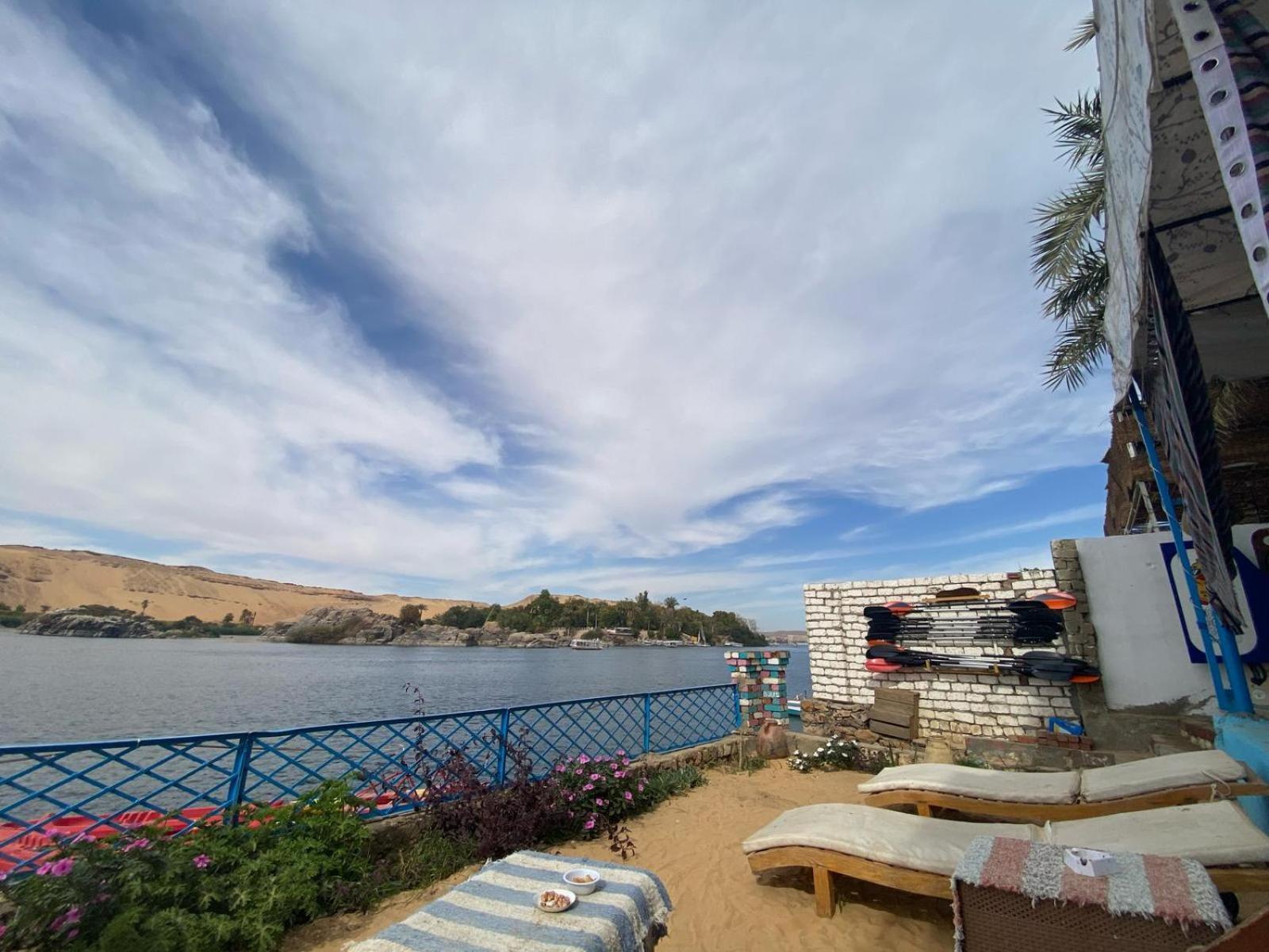 Hooly Nubian Hotel Aswan Bagian luar foto